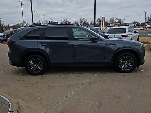 Used 2025 MAZDA CX-70 3.3 Turbo w/ Preferred Package image 4