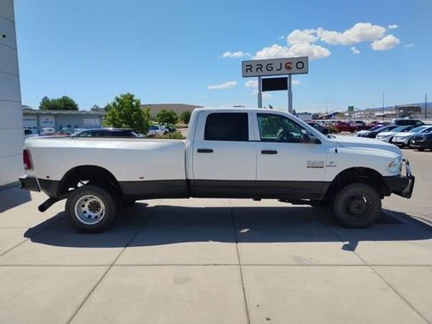 Used 2014 RAM 2500 Tradesman w/ Chrome Appearance Group AWD/4WD image 4