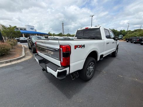 New 2026 Ford F250 Platinum w/ Platinum Plus Package AWD/4WD image 17