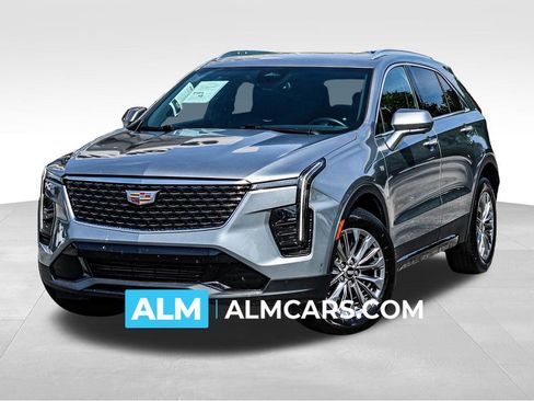 Used 2025 Cadillac XT4 Premium Luxury FWD image 1