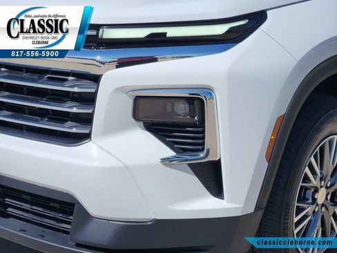 Used 2026 Chevrolet Traverse LT w/ Driver Confidence Package FWD image 11