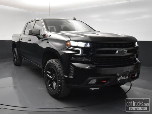 Used 2019 Chevrolet Silverado 1500 LT Trail Boss w/ Convenience Package AWD/4WD image 47