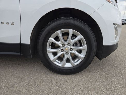 Used 2019 Chevrolet Equinox LS image 22