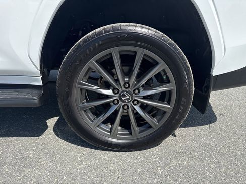 Used 2023 Lexus LX 600 F Sport w/ Accessory Package (Z1) image 33