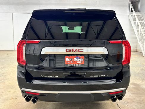 Used 2023 GMC Yukon XL Denali w/ Max Trailering Package AWD/4WD image 6
