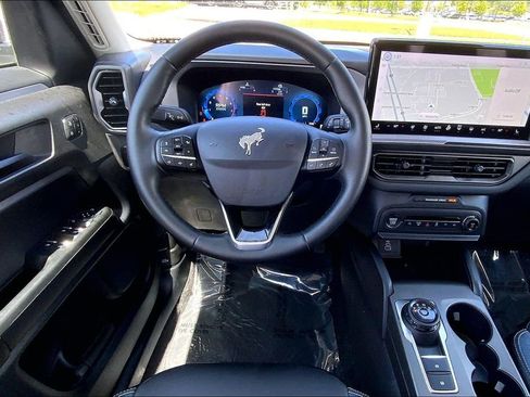 Used 2025 Ford Bronco Sport Outer Banks w/ Outer Banks Tech Package+ AWD/4WD image 5