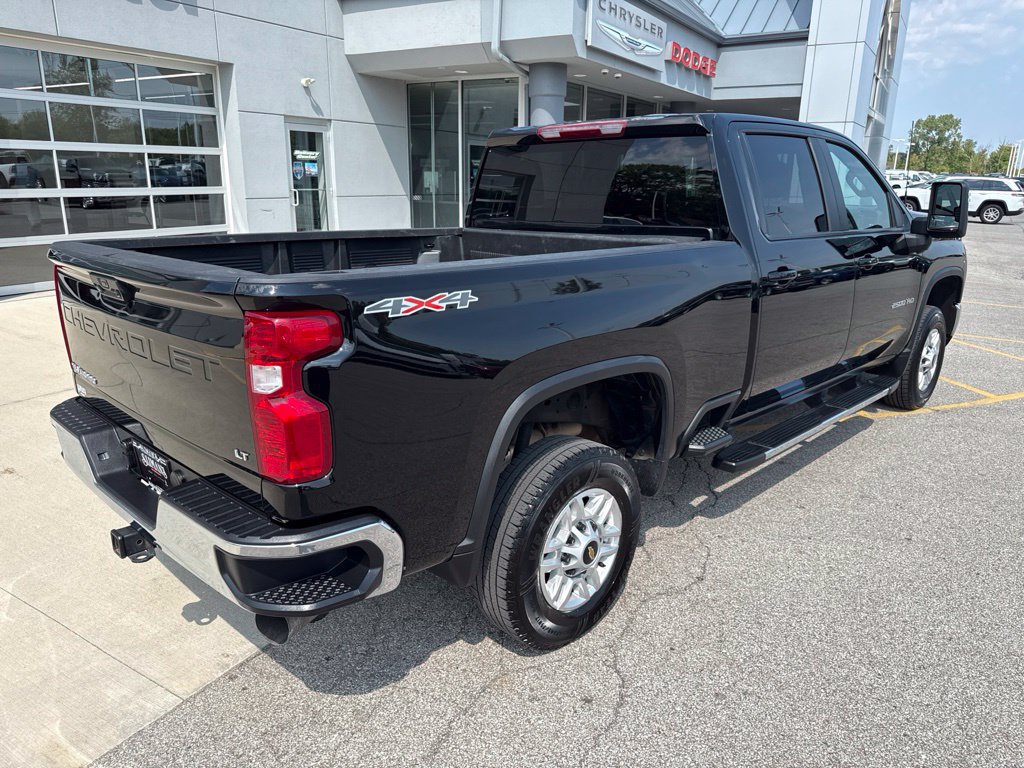 Used 2025 Chevrolet Silverado 2500 LT w/ Convenience Package AWD/4WD image 5