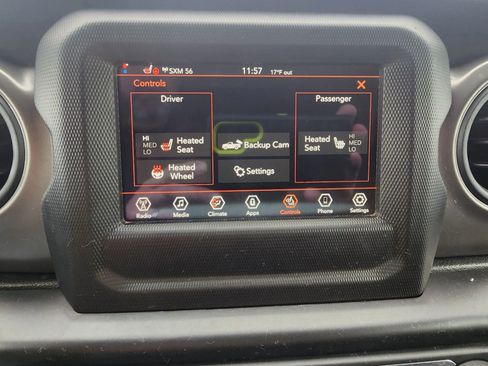 Used 2022 Jeep Gladiator Sport image 28