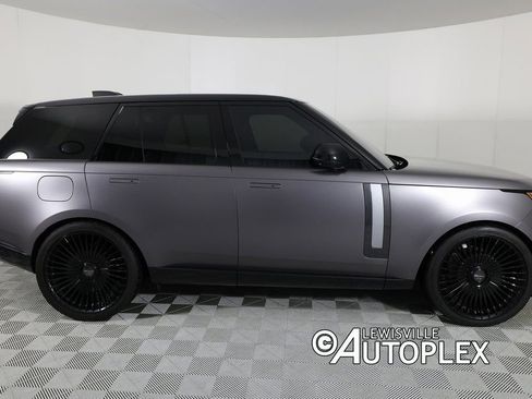 Used 2024 Land Rover Range Rover SE image 4