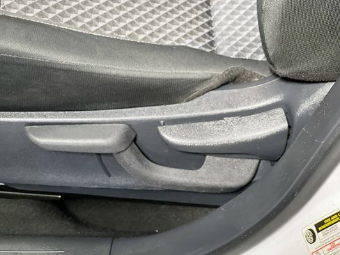 Used 2020 Nissan Versa S image 15