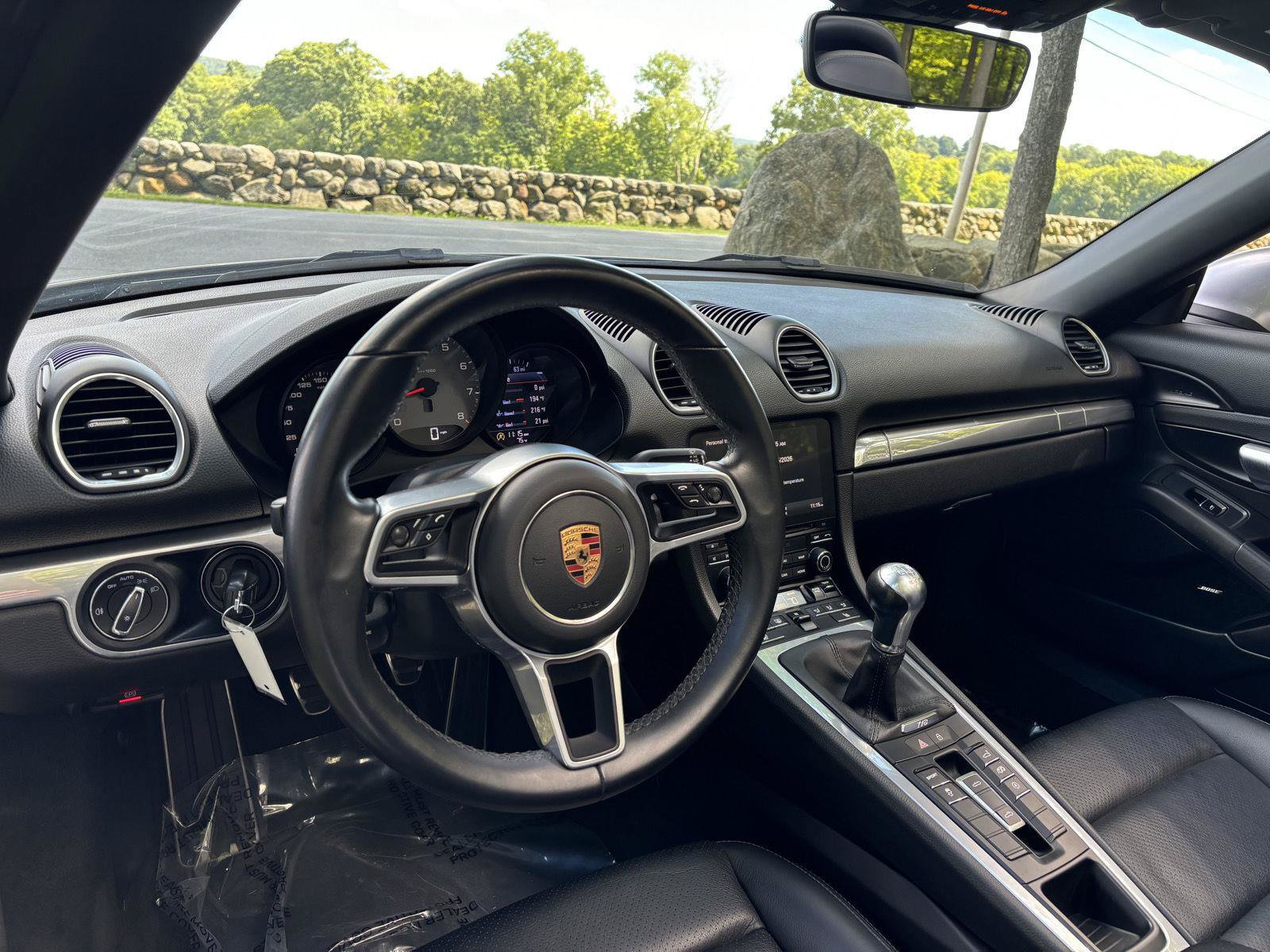Used 2022 Porsche 718 Boxster S RWD image 39