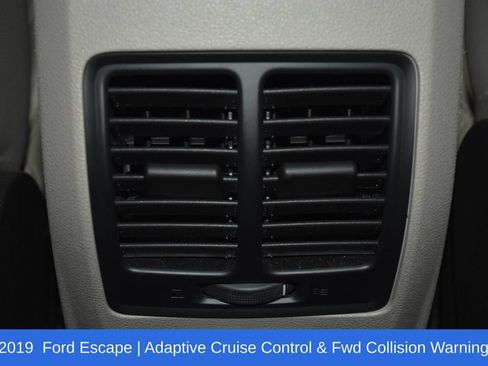 Used 2019 Ford Escape Titanium FWD image 27