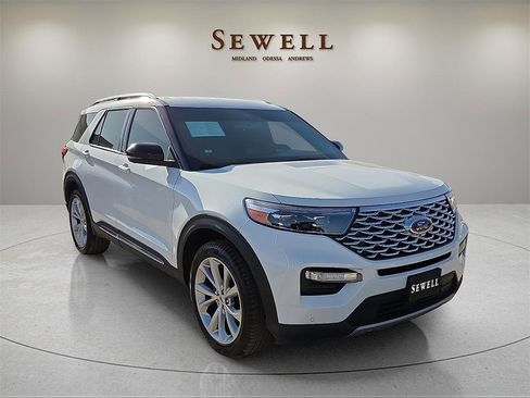 Used 2022 Ford Explorer Platinum w/ Equipment Group 601A image 6