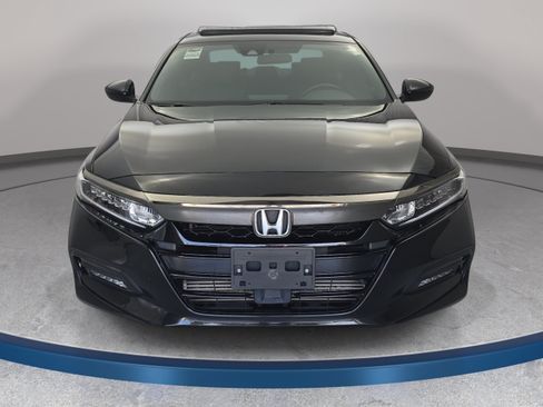 Used 2020 Honda Accord Sport image 2