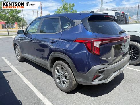 Used 2026 Kia Seltos LX AWD/4WD image 2