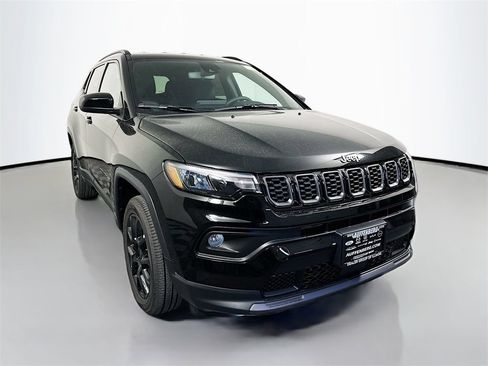New 2026 Jeep Compass Latitude AWD/4WD image 1