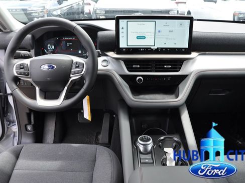 New 2026 Ford Explorer Active RWD image 12