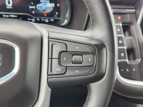 Used 2024 GMC Yukon SLT AWD/4WD image 17