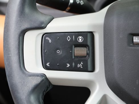 Used 2024 Land Rover Defender 110 S AWD/4WD image 17