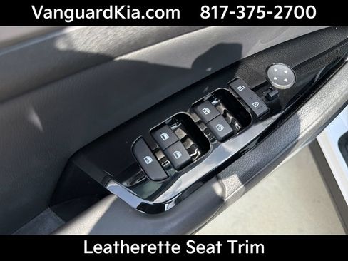 Certified 2023 Kia Sportage EX FWD image 17