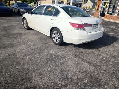 Used 2011 Honda Accord LX-P image 4