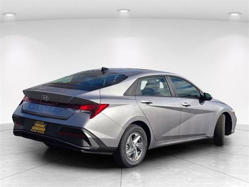 New 2026 Hyundai Elantra SE w/ Cargo Package image 6
