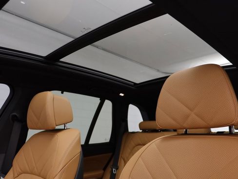 Certified 2026 BMW X5 xDrive40i w/ Climate Comfort Package image 13