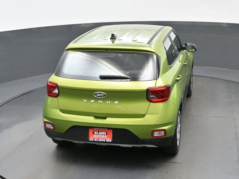 Used 2020 Hyundai Venue SE image 35