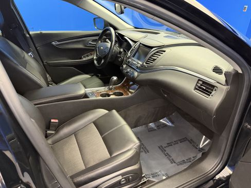 Used 2015 Chevrolet Impala LT w/ Convenience Package FWD image 23