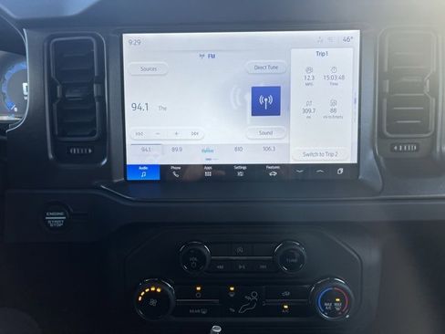 New 2025 Ford Bronco 4-Door image 8