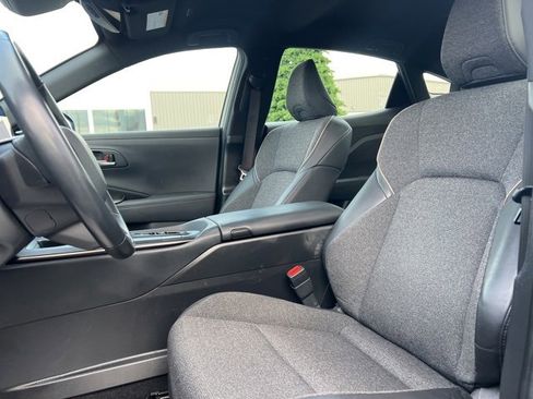 Used 2023 Toyota Crown XLE image 13