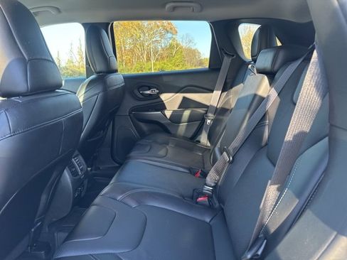 Used 2022 Jeep Cherokee Latitude Lux image 13