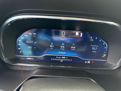 Used 2022 Chevrolet Suburban Z71 w/ Z71 Off-Road Package image 19