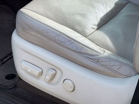 Used 2019 Lexus GX 460 image 15