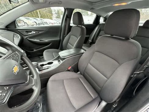 Used 2023 Chevrolet Malibu LT image 17
