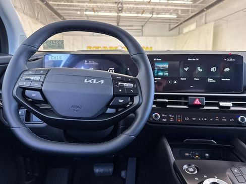 New 2026 Kia Sportage S AWD/4WD image 14