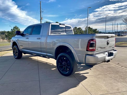 Used 2022 RAM 2500 Limited w/ Night Edition image 4