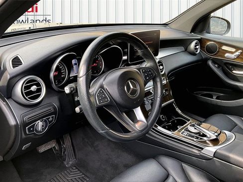 Used 2018 Mercedes-Benz GLC 300 4MATIC image 17