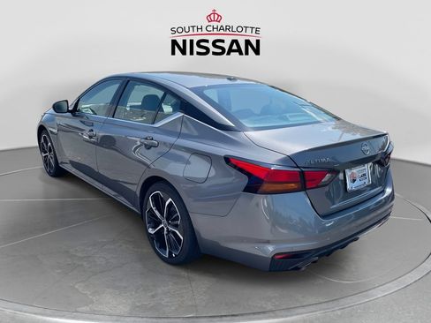 Used 2025 Nissan Altima 2.5 SR FWD image 4