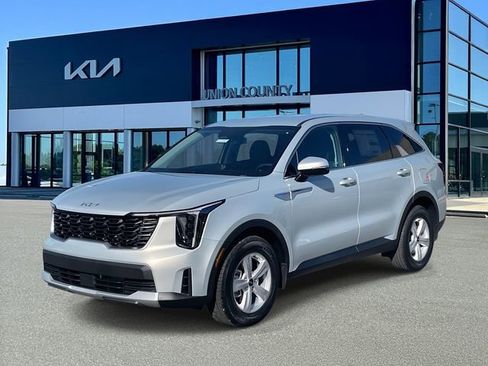 New 2026 Kia Sorento LX image 3