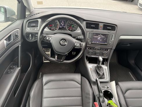 Used 2017 Volkswagen Golf Alltrack SEL image 23