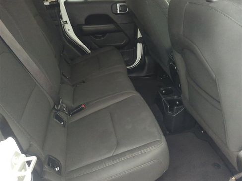 Certified 2023 Jeep Gladiator Overland image 23