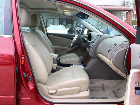 Used 2007 Nissan Altima 3.5 SL image 16