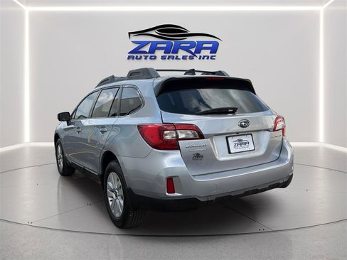 Used 2016 Subaru Outback 2.5i Premium AWD/4WD image 5