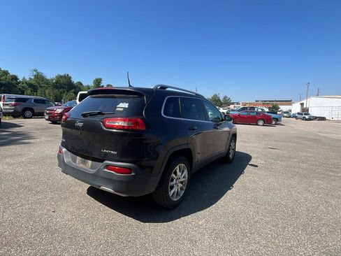 Used 2016 Jeep Cherokee Limited AWD/4WD image 5