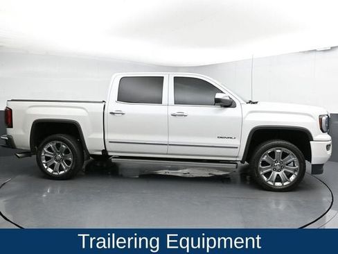 Used 2018 GMC Sierra 1500 Denali w/ Denali Ultimate Package AWD/4WD image 12