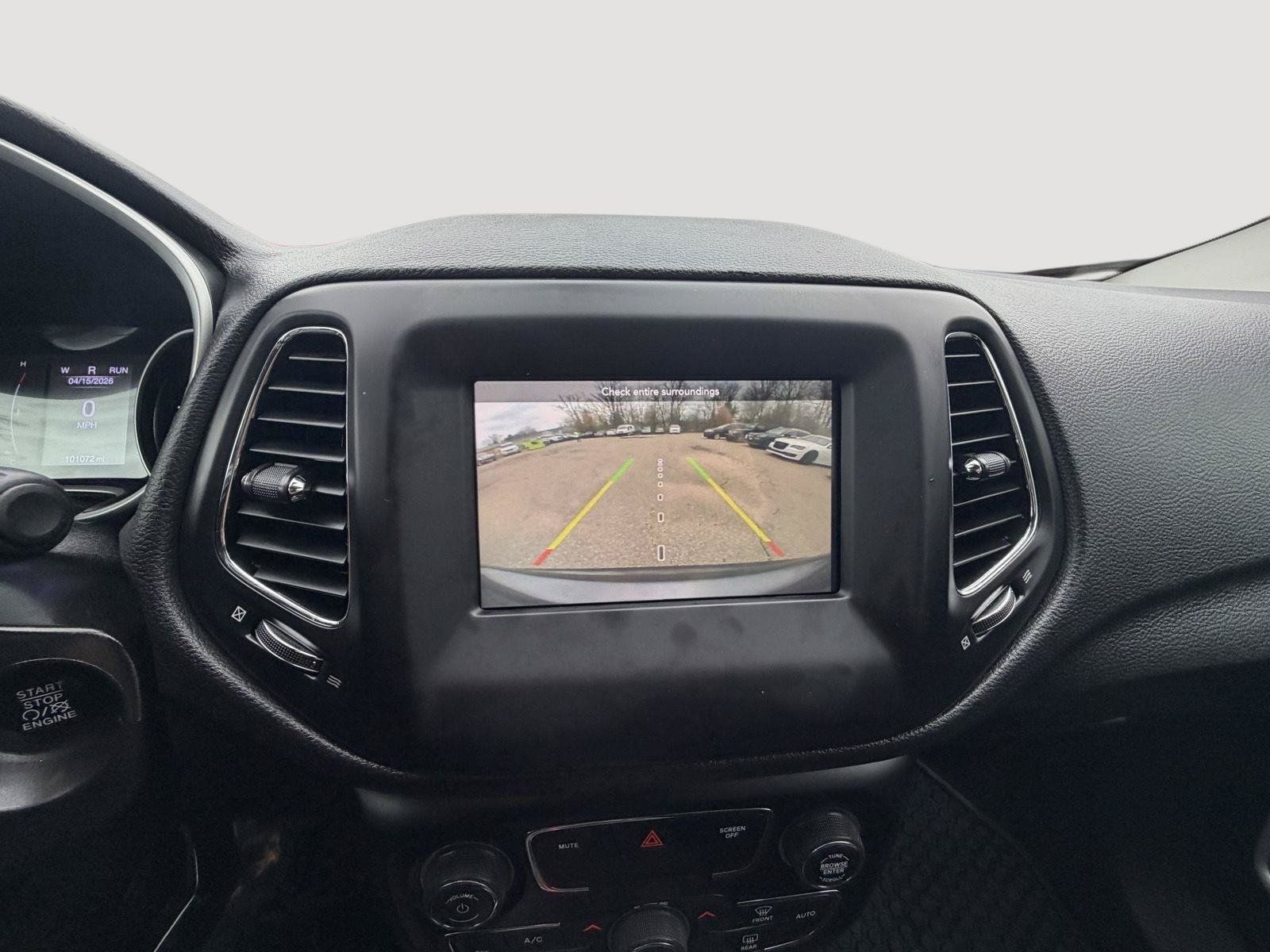 Used 2019 Jeep Compass Latitude w/ Cold Weather Group AWD/4WD image 19