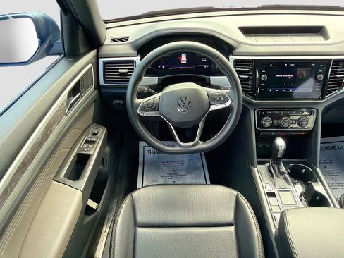 Used 2023 Volkswagen Atlas Cross Sport SE w/ Panoramic Sunroof Package FWD image 16