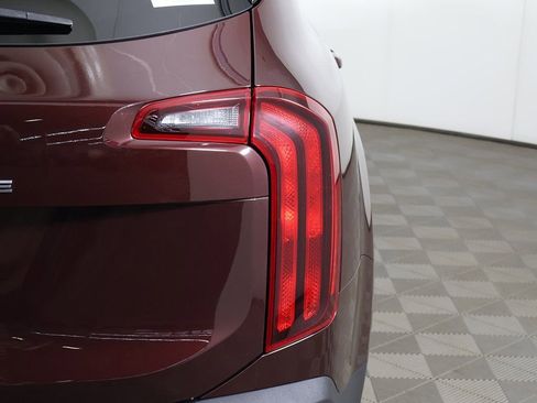 Used 2022 Kia Telluride LX image 16