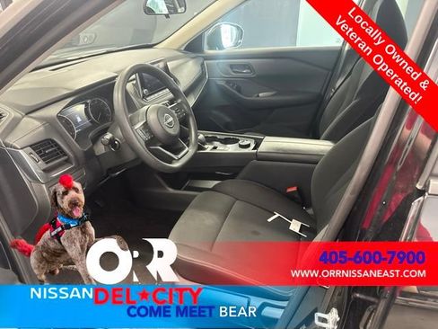 Used 2024 Nissan Rogue S AWD/4WD image 3